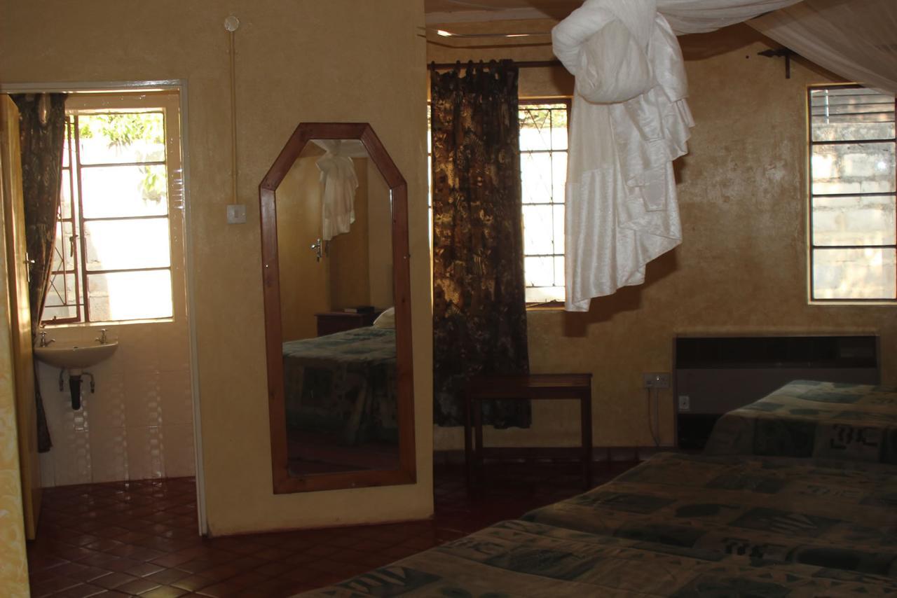 Mosi-Ua-Tunya Lodge Victoria Falls Exterior photo