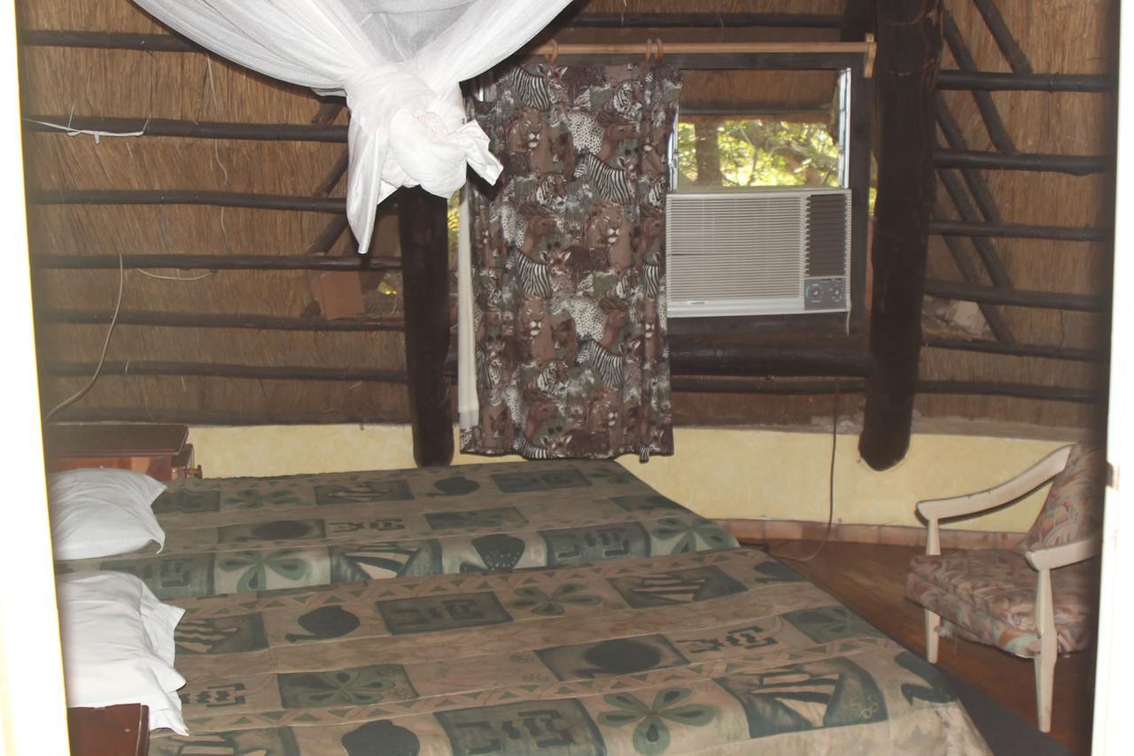 Mosi-Ua-Tunya Lodge Victoria Falls Exterior photo