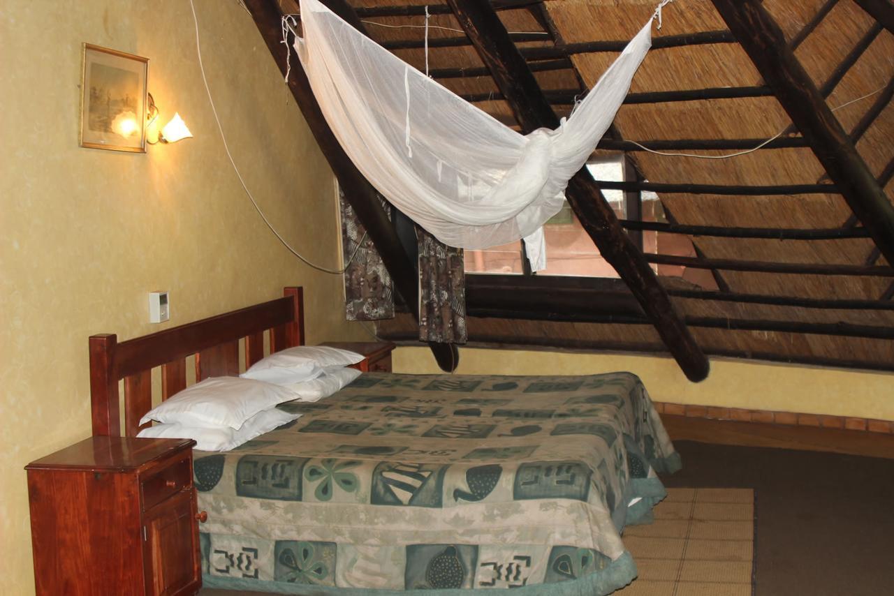 Mosi-Ua-Tunya Lodge Victoria Falls Exterior photo